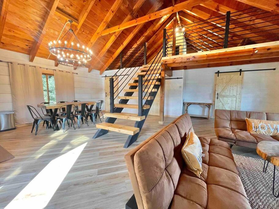 Modern Lake Side Nest• Hotub Fenced Yard King Beds Sevierville Εξωτερικό φωτογραφία