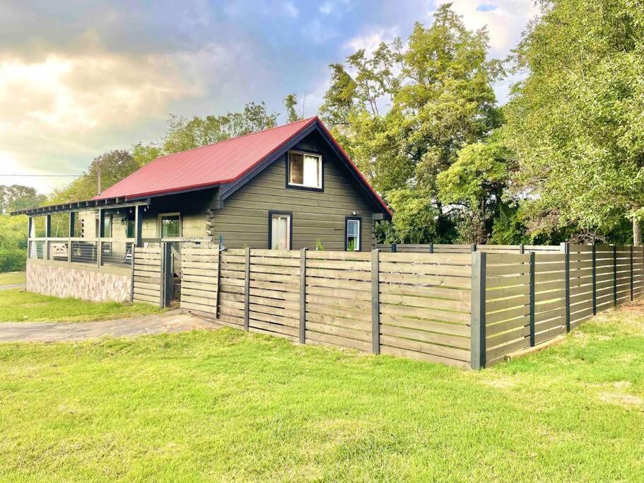 Modern Lake Side Nest• Hotub Fenced Yard King Beds Sevierville Εξωτερικό φωτογραφία
